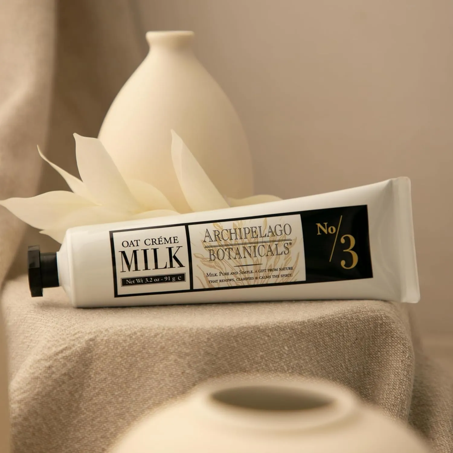 Archipelago Botanicals Oat Milk Hand Crème, Rich and Lightly Scented Hand Lotion for Dry Skin, Cuticles and Rough Spots, Premium Plant Extracts (3.2 oz)